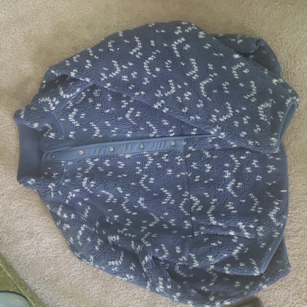 Pull over sweatshirts -XL. NWT